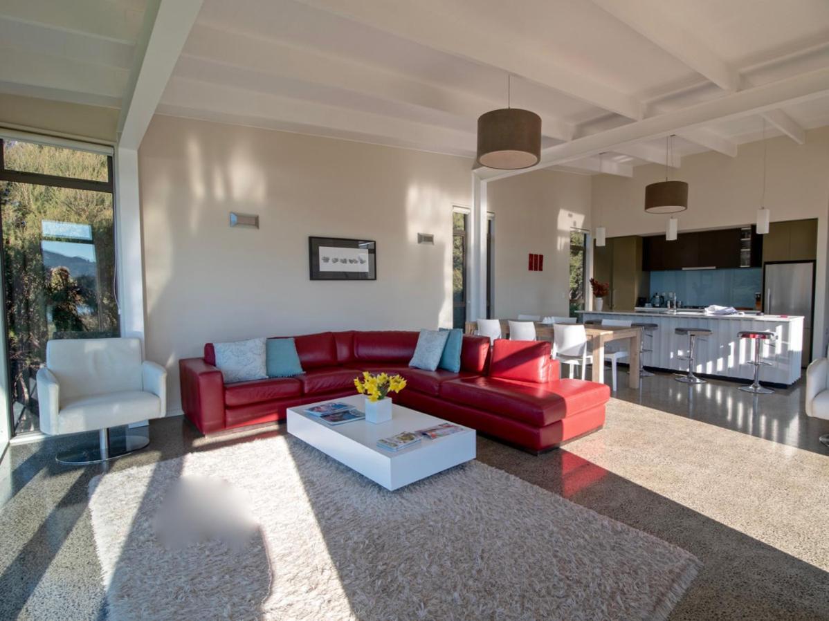 Kotare Point Paradise - Akaroa Holiday Home Ngoại thất bức ảnh